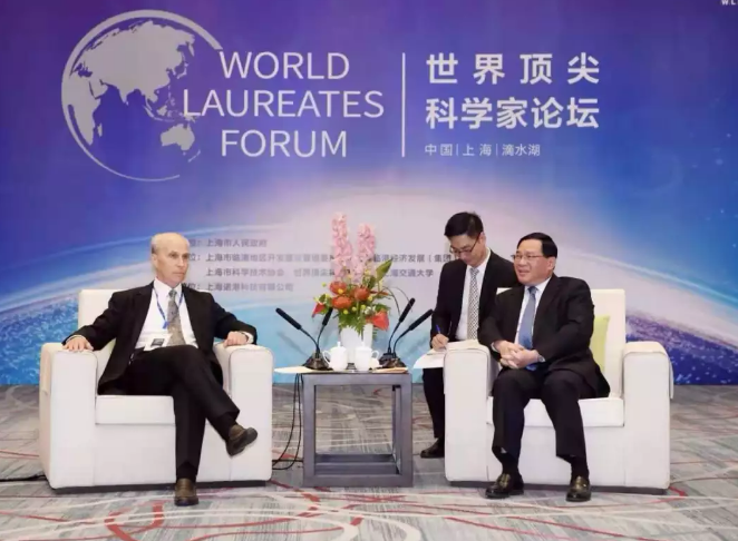 世界顶尖科学家论坛中的东方艺术面孔