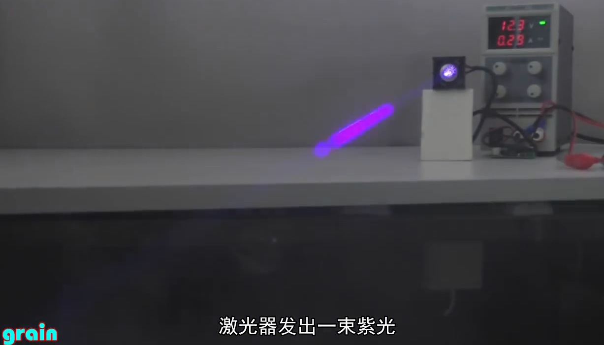 500兆瓦的激光笔威力竟然这么大